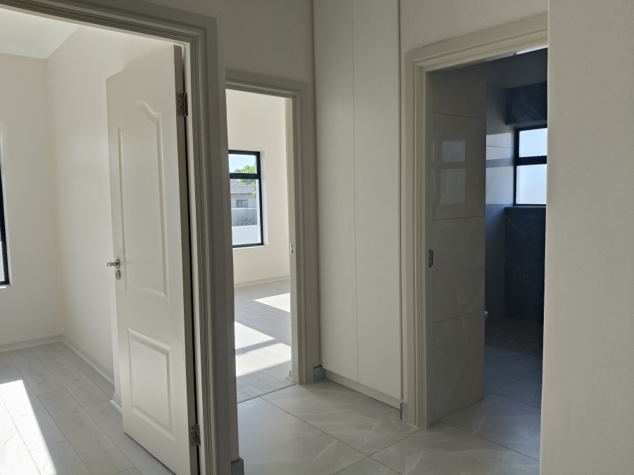 4 Bedroom Property for Sale in Fountains Estate Eastern Cape